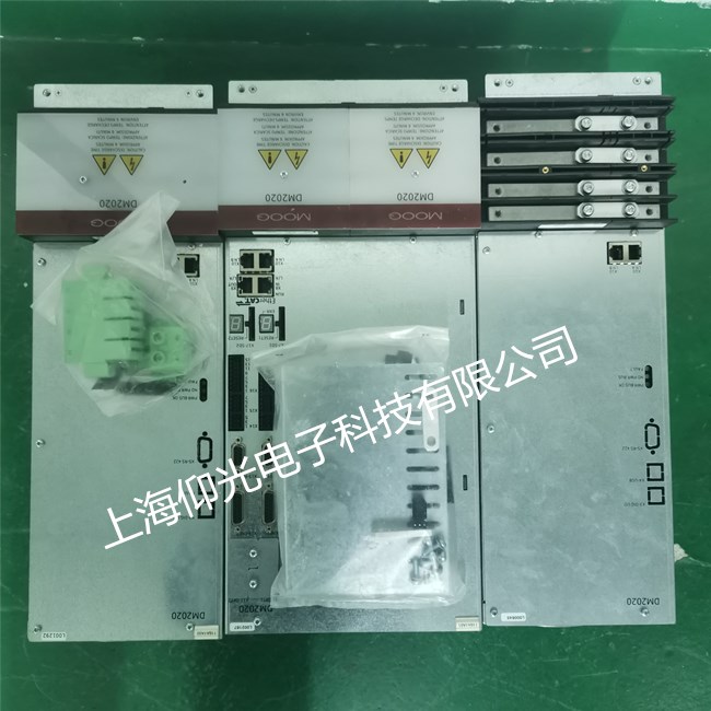 �ŷ�������ά��