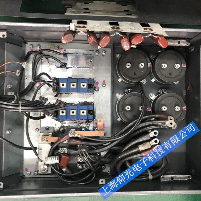 �ŷ�������ά��