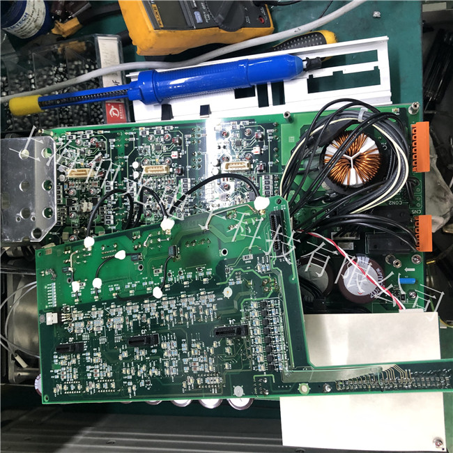 �ձ�����SVF7.5kW��Ƶ������������ά�ް���