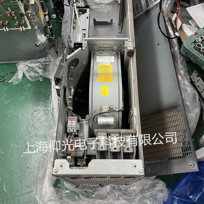 ������G130ϵ�б�Ƶ��ά�� 6SL3310-1GE33-8AA3��ʾ������������