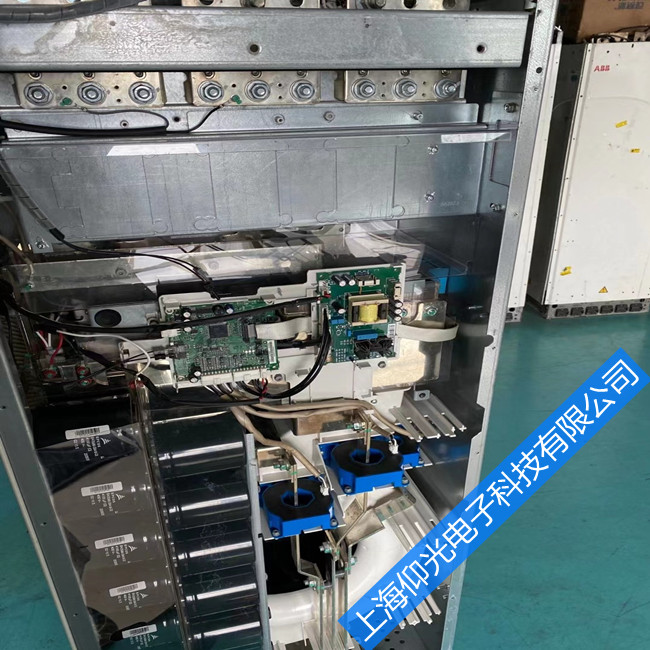 �Ͽ���ѹ��Ƶ�����ʵ�Ԫά��