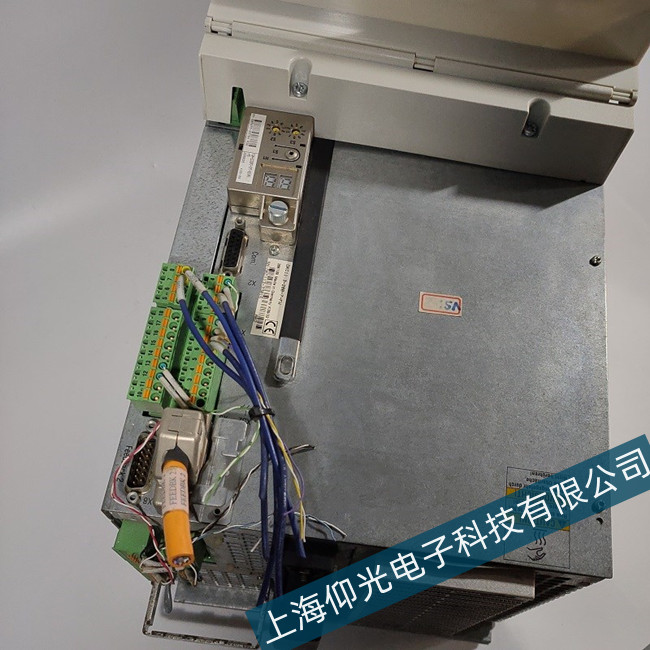 �ŷ�������ά��