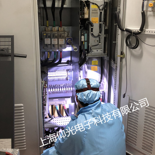 �ŷ�������ά��