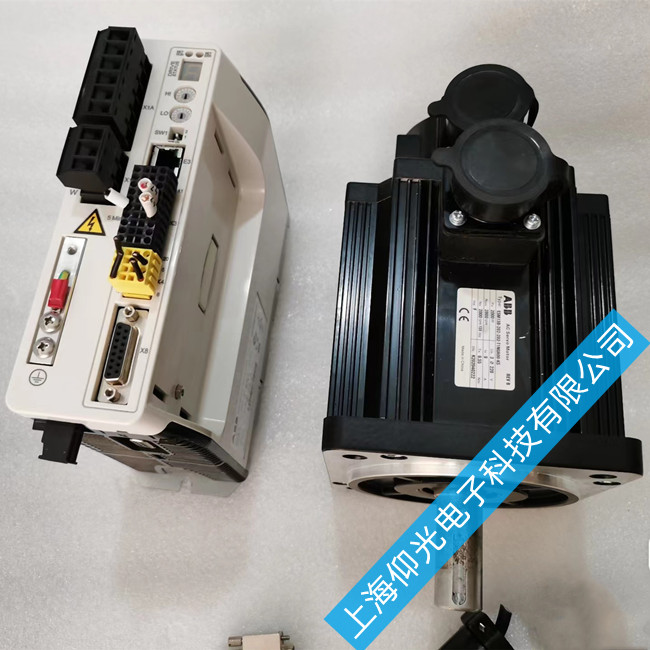 ËÅ·þµç»úάÐÞ