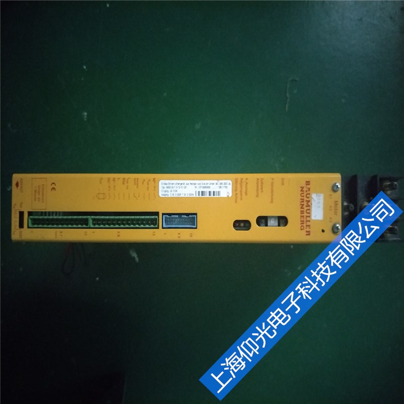 �������ŷ����������ض�·����ά��