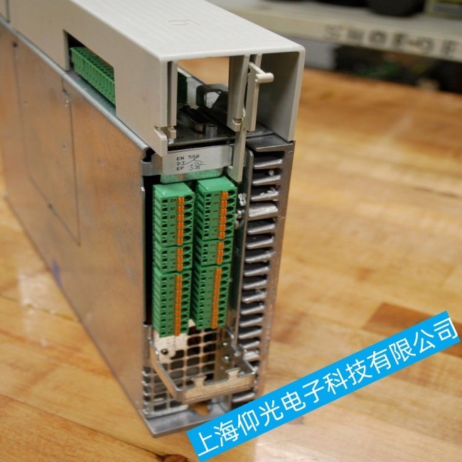 ���ػ�ά��