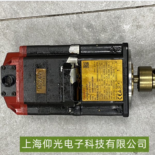 ���ǿ�AC�ŷ���������������ά�޼��ɷ���